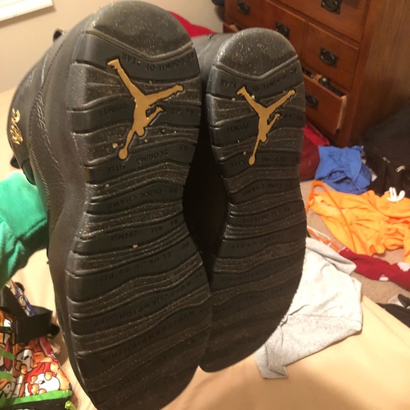 Jordan 10 - Picture 3 of 3